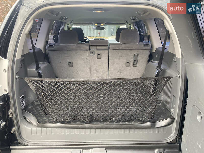 Внедорожник / Кроссовер Toyota Land Cruiser Prado 2012 в Киеве