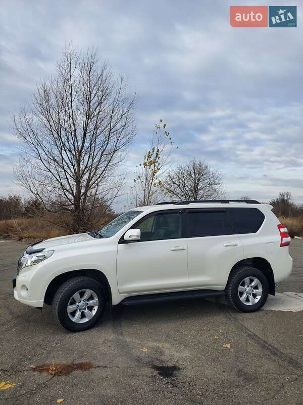 Внедорожник / Кроссовер Toyota Land Cruiser Prado 2014 в Киеве