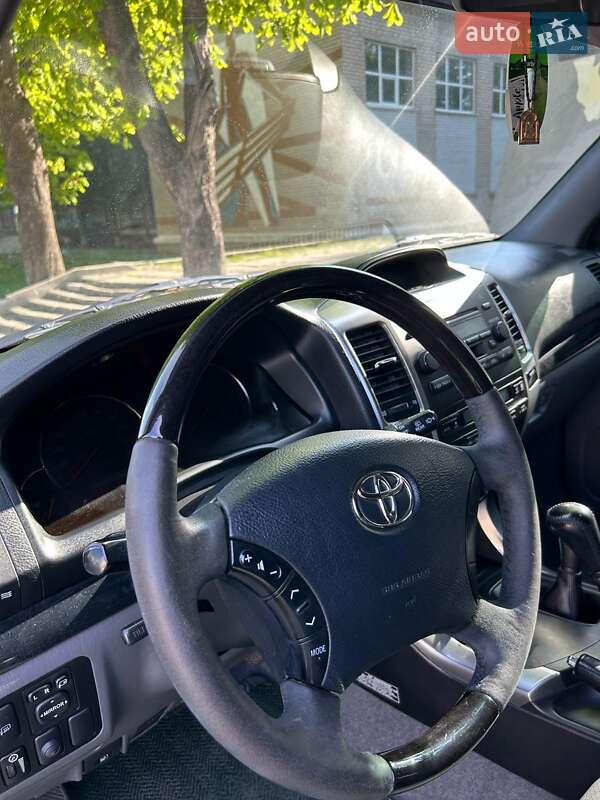 Внедорожник / Кроссовер Toyota Land Cruiser Prado 2008 в Днепре