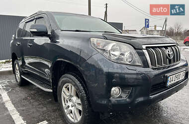 Позашляховик / Кросовер Toyota Land Cruiser Prado 2011 в Києві