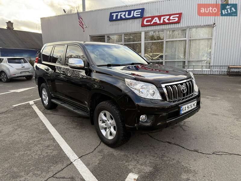 Позашляховик / Кросовер Toyota Land Cruiser Prado 2011 в Києві