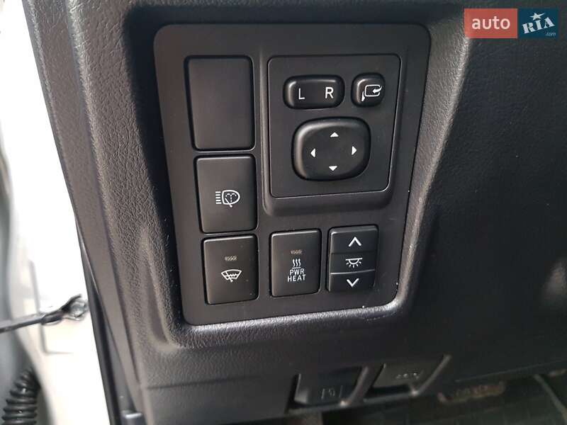 Позашляховик / Кросовер Toyota Land Cruiser Prado 2014 в Києві