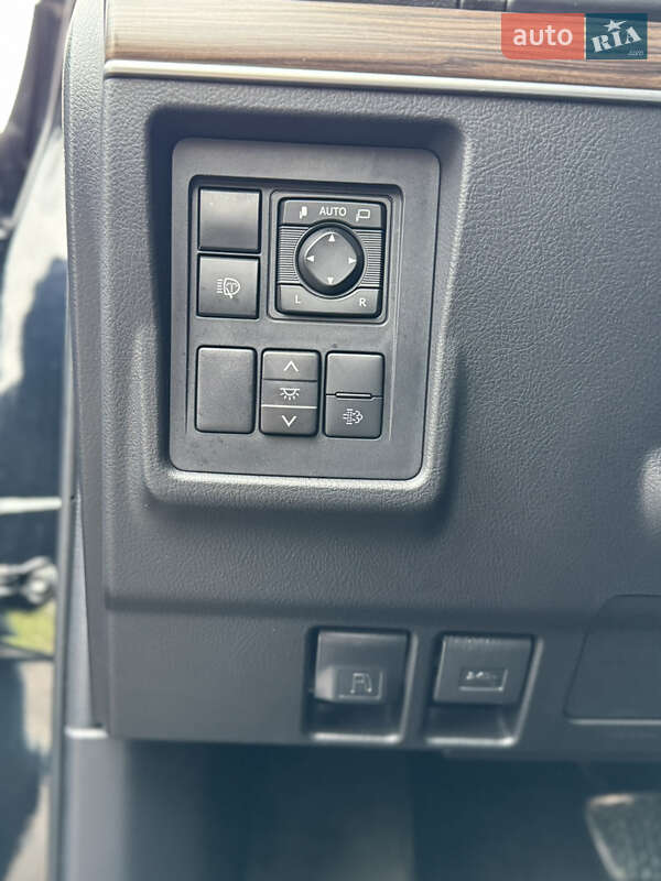 Внедорожник / Кроссовер Toyota Land Cruiser Prado 2022 в Ровно фото 25 Внедорожник / Кроссовер Toyota Land Cruiser Prado 2022 в Ровно