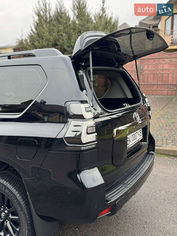 Внедорожник / Кроссовер Toyota Land Cruiser Prado 2022 в Ровно фото 14 Внедорожник / Кроссовер Toyota Land Cruiser Prado 2022 в Ровно