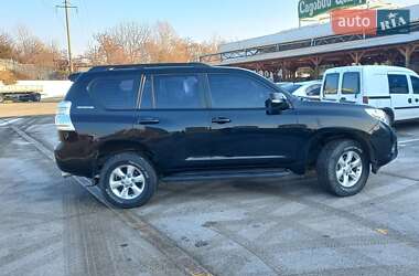 Позашляховик / Кросовер Toyota Land Cruiser Prado 2011 в Ужгороді