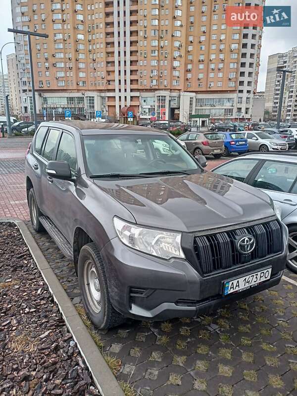 Позашляховик / Кросовер Toyota Land Cruiser Prado 2019 в Києві