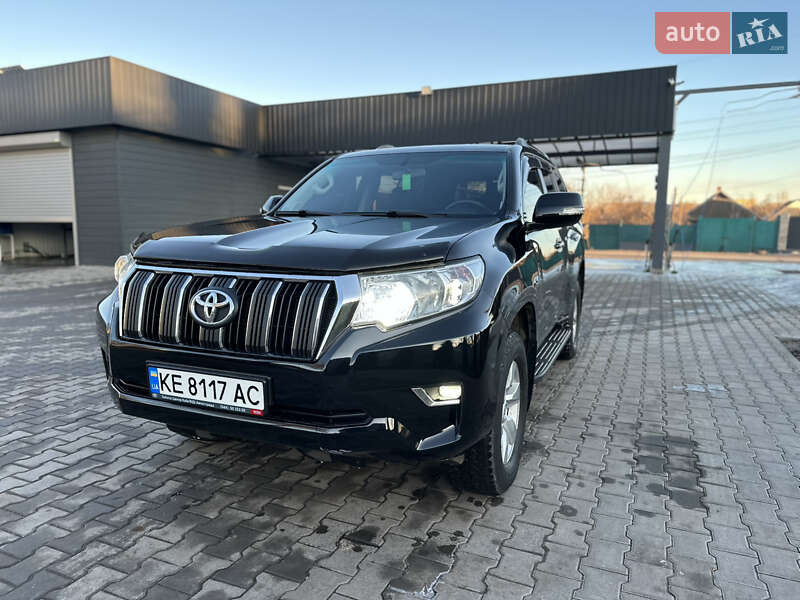 Позашляховик / Кросовер Toyota Land Cruiser Prado 2018 в Кривому Розі