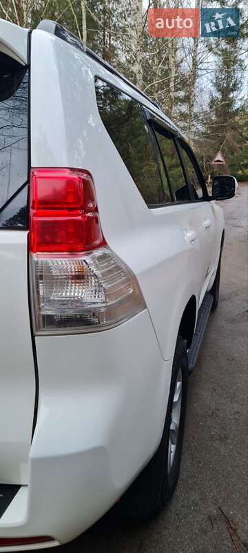 Внедорожник / Кроссовер Toyota Land Cruiser Prado 2013 в Киеве