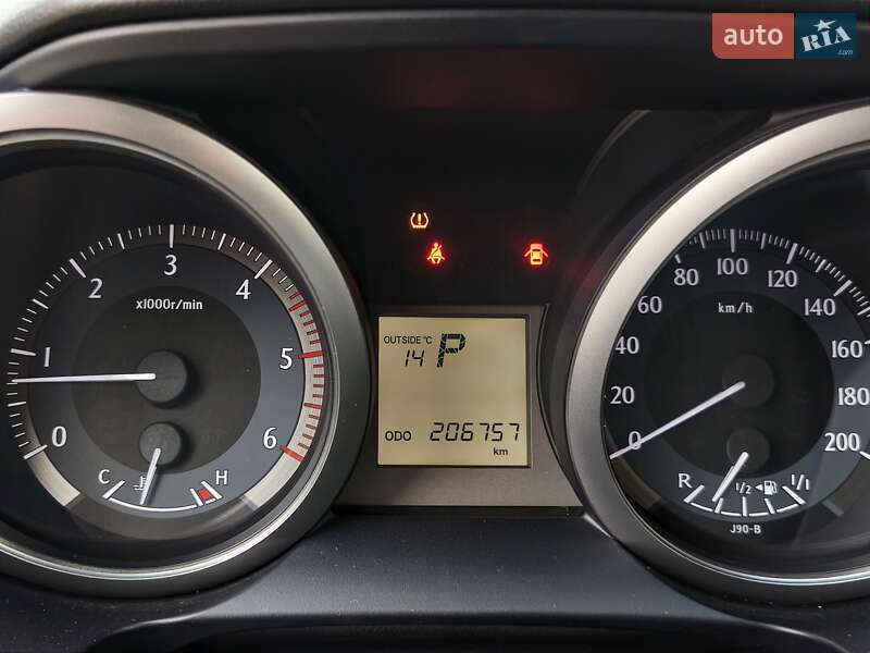 Позашляховик / Кросовер Toyota Land Cruiser Prado 2013 в Дніпрі