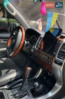 Внедорожник / Кроссовер Toyota Land Cruiser Prado 2008 в 