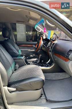 Внедорожник / Кроссовер Toyota Land Cruiser Prado 2008 в 