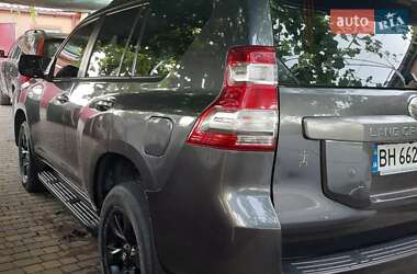 Позашляховик / Кросовер Toyota Land Cruiser Prado 2014 в 