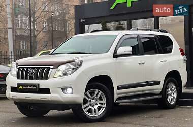 Позашляховик / Кросовер Toyota Land Cruiser Prado 2013 в Києві