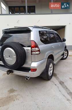 Внедорожник / Кроссовер Toyota Land Cruiser Prado 2002 в 
