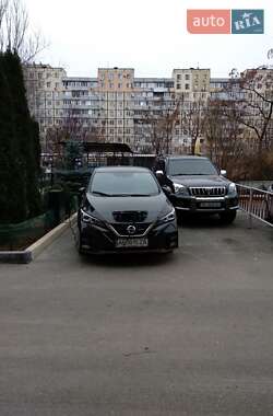 Внедорожник / Кроссовер Toyota Land Cruiser Prado 2006 в 