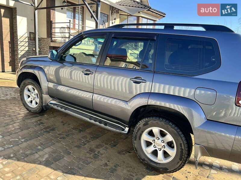 Внедорожник / Кроссовер Toyota Land Cruiser Prado 2007 в Сторожинце