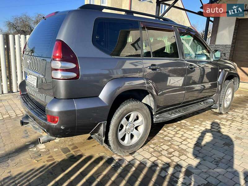 Внедорожник / Кроссовер Toyota Land Cruiser Prado 2007 в Сторожинце