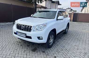 Позашляховик / Кросовер Toyota Land Cruiser Prado 2012 в Чернівцях