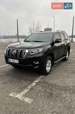 Внедорожник / Кроссовер Toyota Land Cruiser Prado 2020 в 