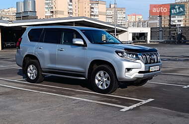 Внедорожник / Кроссовер Toyota Land Cruiser Prado 2020 в Киеве