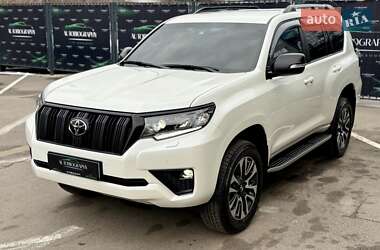 Позашляховик / Кросовер Toyota Land Cruiser Prado 2022 в Києві