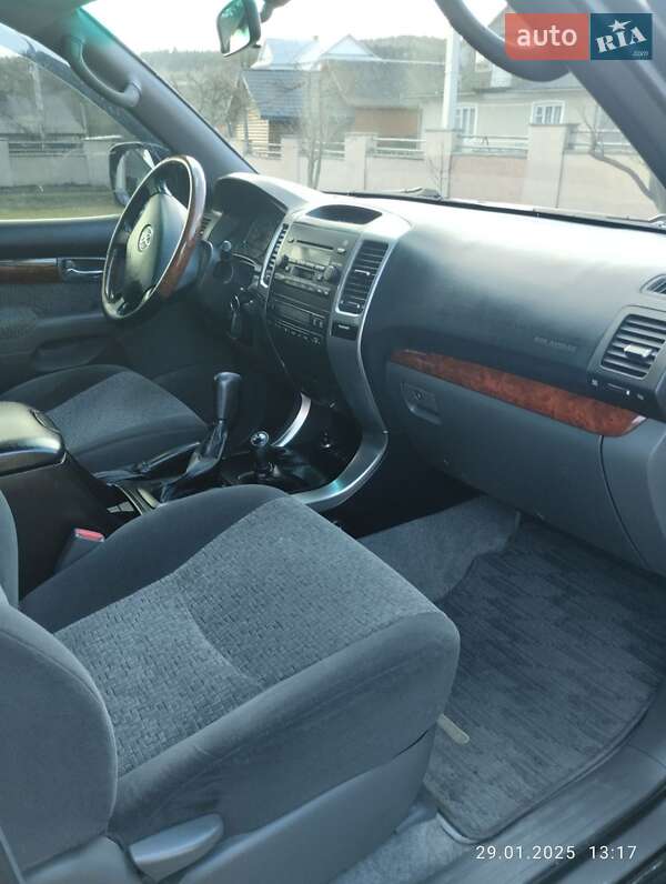 Внедорожник / Кроссовер Toyota Land Cruiser Prado 2006 в Делятине