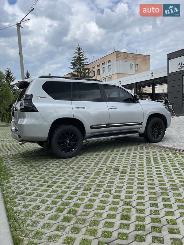 Позашляховик / Кросовер Toyota Land Cruiser Prado 2021 в Тернополі