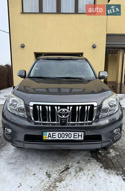 Позашляховик / Кросовер Toyota Land Cruiser Prado 2010 в Дніпрі