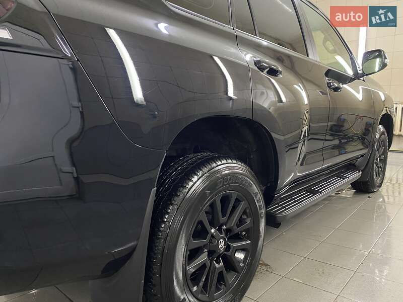 Позашляховик / Кросовер Toyota Land Cruiser Prado 2023 в Умані