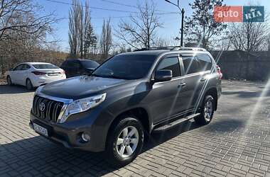 Позашляховик / Кросовер Toyota Land Cruiser Prado 2014 в Чернівцях