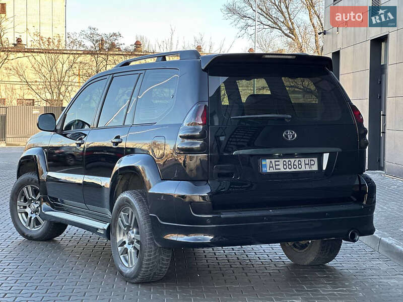 Внедорожник / Кроссовер Toyota Land Cruiser Prado 2005 в Днепре