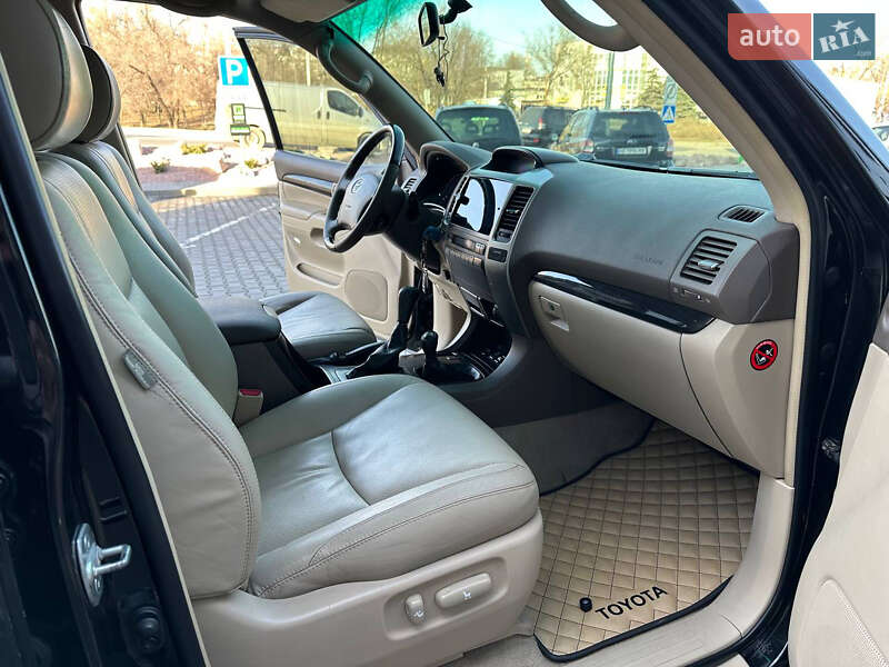 Внедорожник / Кроссовер Toyota Land Cruiser Prado 2005 в Днепре