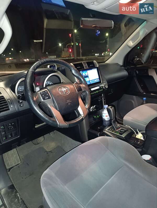 Внедорожник / Кроссовер Toyota Land Cruiser Prado 2012 в Житомире