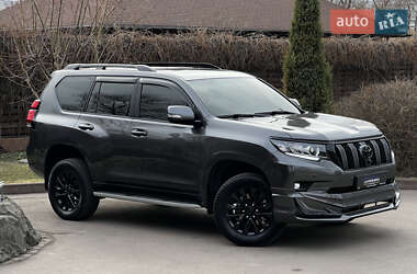 Внедорожник / Кроссовер Toyota Land Cruiser Prado 2010 в Днепре