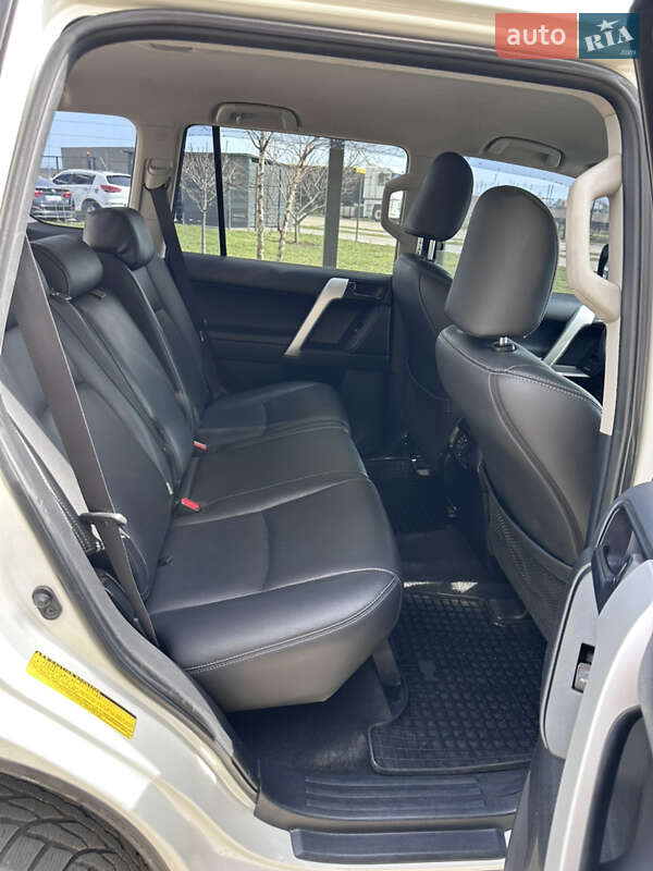 Внедорожник / Кроссовер Toyota Land Cruiser Prado 2014 в Одессе