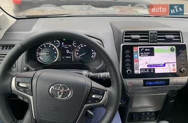 Внедорожник / Кроссовер Toyota Land Cruiser Prado 2020 в 