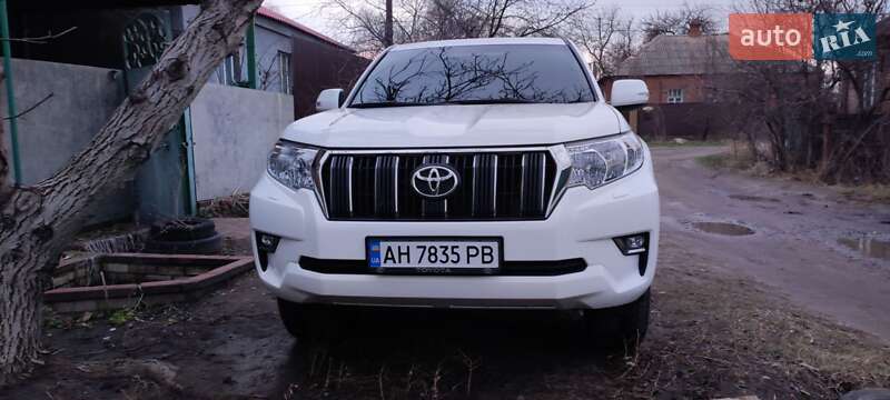 Toyota Land Cruiser Prado 2022