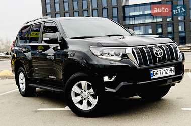 Позашляховик / Кросовер Toyota Land Cruiser Prado 2019 в Києві