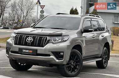 Позашляховик / Кросовер Toyota Land Cruiser Prado 2021 в Києві