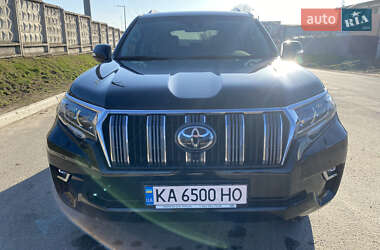 Внедорожник / Кроссовер Toyota Land Cruiser Prado 2022 в 