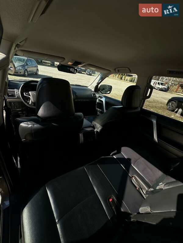 Позашляховик / Кросовер Toyota Land Cruiser Prado 2020 в Івано-Франківську