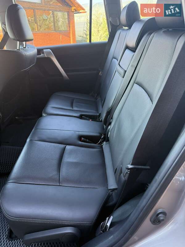 Внедорожник / Кроссовер Toyota Land Cruiser Prado 2022 в Виноградове фото 2 Внедорожник / Кроссовер Toyota Land Cruiser Prado 2022 в Виноградове