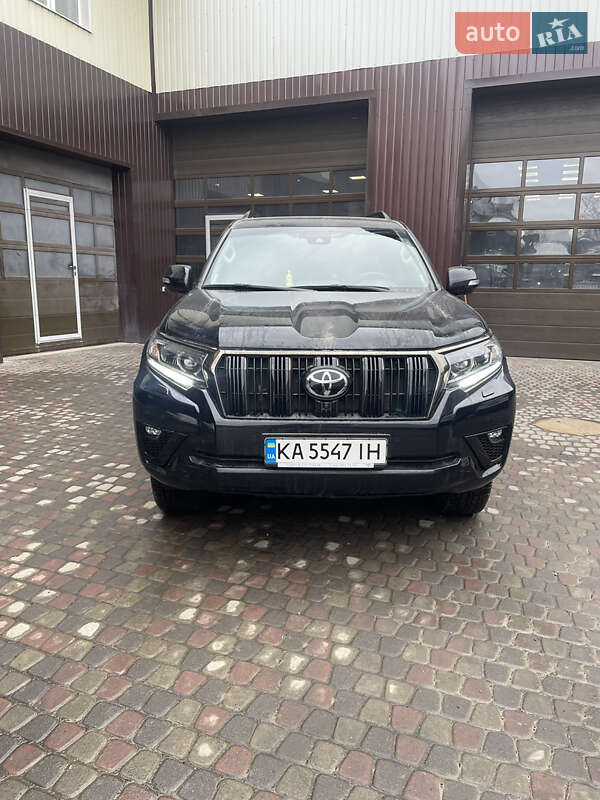 Toyota Land Cruiser Prado 2022