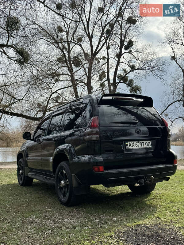 Позашляховик / Кросовер Toyota Land Cruiser Prado 2005 в Мерефа