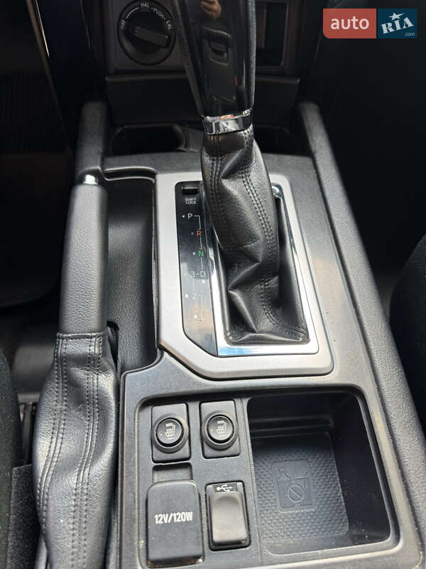 Позашляховик / Кросовер Toyota Land Cruiser Prado 2013 в Броварах