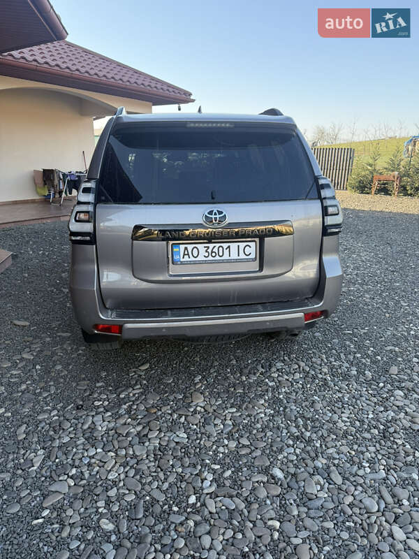 Внедорожник / Кроссовер Toyota Land Cruiser Prado 2022 в Виноградове фото 7 Внедорожник / Кроссовер Toyota Land Cruiser Prado 2022 в Виноградове