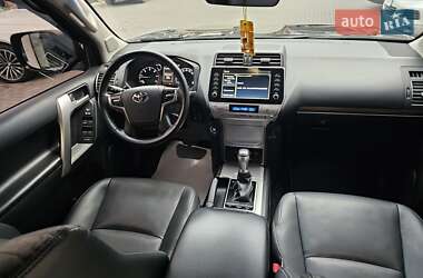 Внедорожник / Кроссовер Toyota Land Cruiser Prado 2022 в 