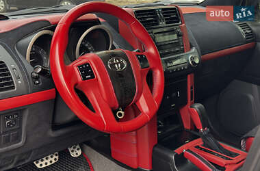 Внедорожник / Кроссовер Toyota Land Cruiser Prado 2012 в 