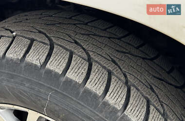 Внедорожник / Кроссовер Toyota Land Cruiser Prado 2012 в 
