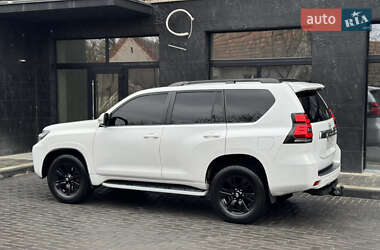 Внедорожник / Кроссовер Toyota Land Cruiser Prado 2010 в 